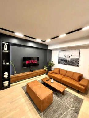 Sunlight Luxe Apartment